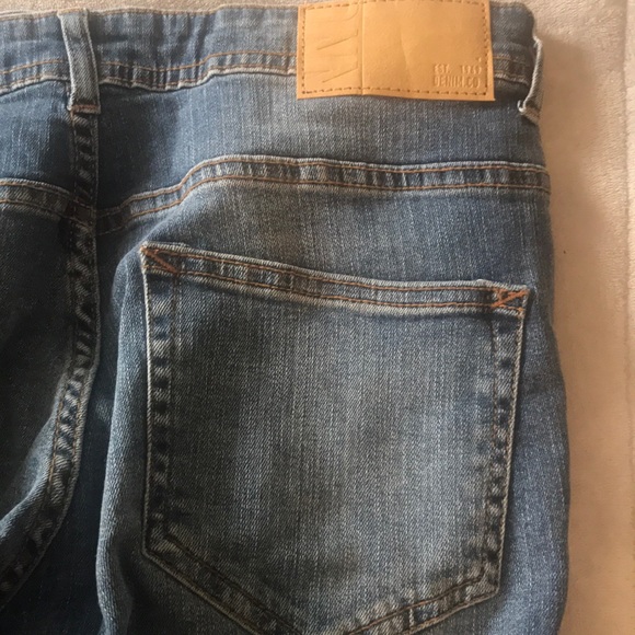 Jeans - Picture 3 of 4